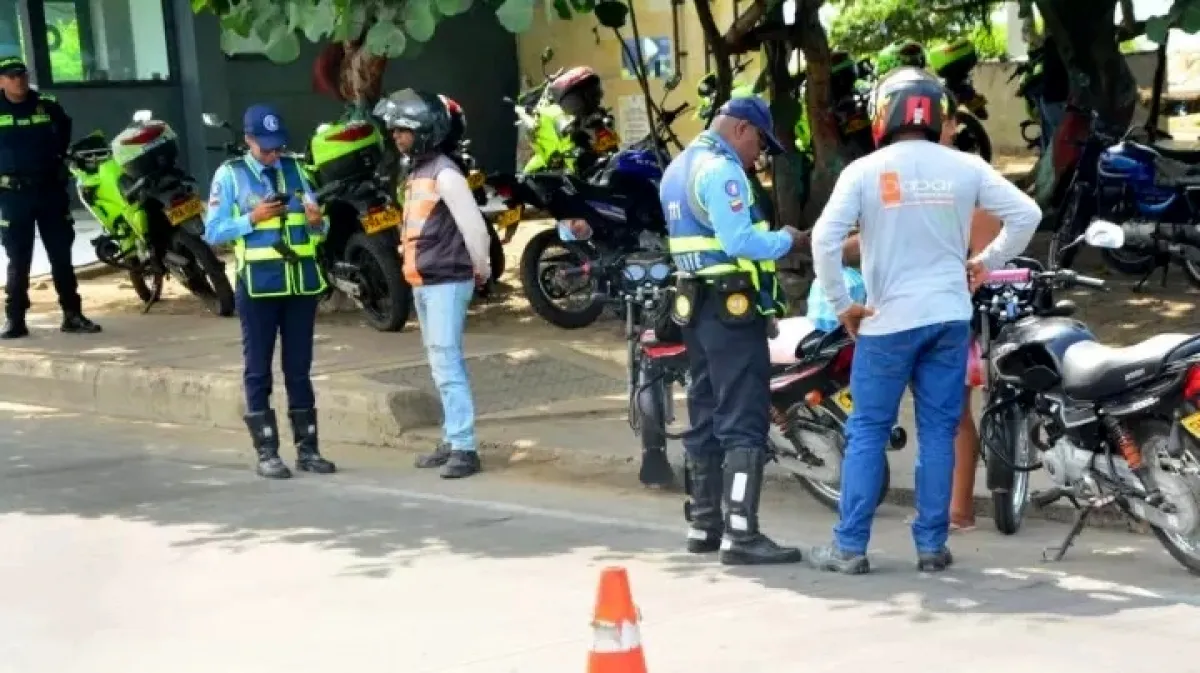 Cartagena: 150 motociclistas del turismo ya pueden circular de noche.